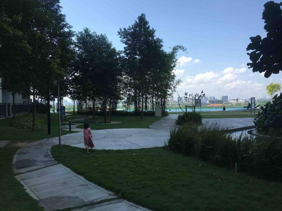 Homenest Jb City Poolview Suite By Cozy Home ยะโฮร์บาห์รู ภายนอก รูปภาพ