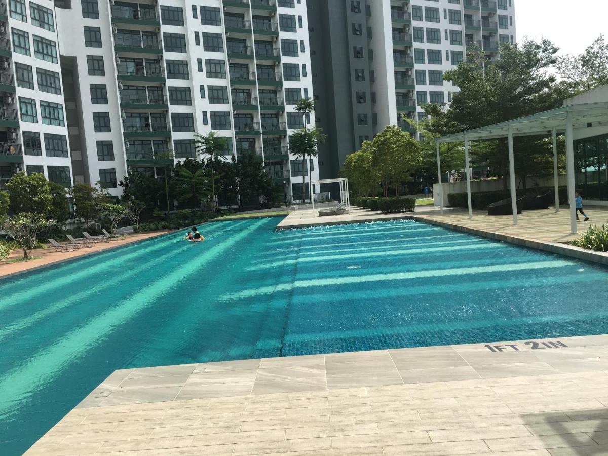 Homenest Jb City Poolview Suite By Cozy Home ยะโฮร์บาห์รู ภายนอก รูปภาพ