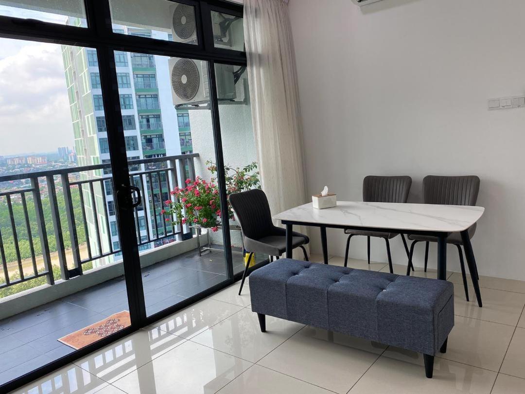 Homenest Jb City Poolview Suite By Cozy Home ยะโฮร์บาห์รู ภายนอก รูปภาพ